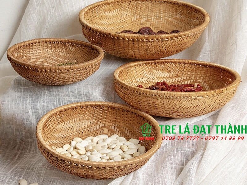rổ r&aacute; tre