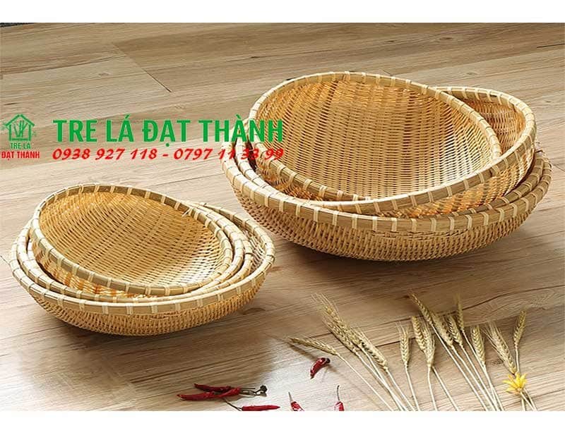 rổ tre d&ugrave;ng trang tr&iacute;