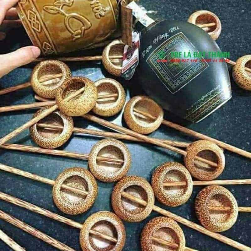 g&aacute;o dừa m&uacute;c rượu