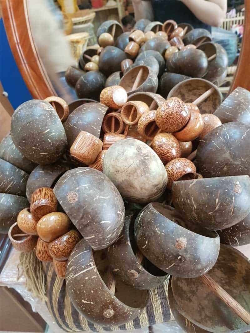 g&aacute;o dừa tr&aacute;ng b&aacute;nh cuốn