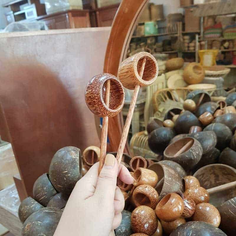 g&aacute;o m&uacute;c rượu bằng dừa