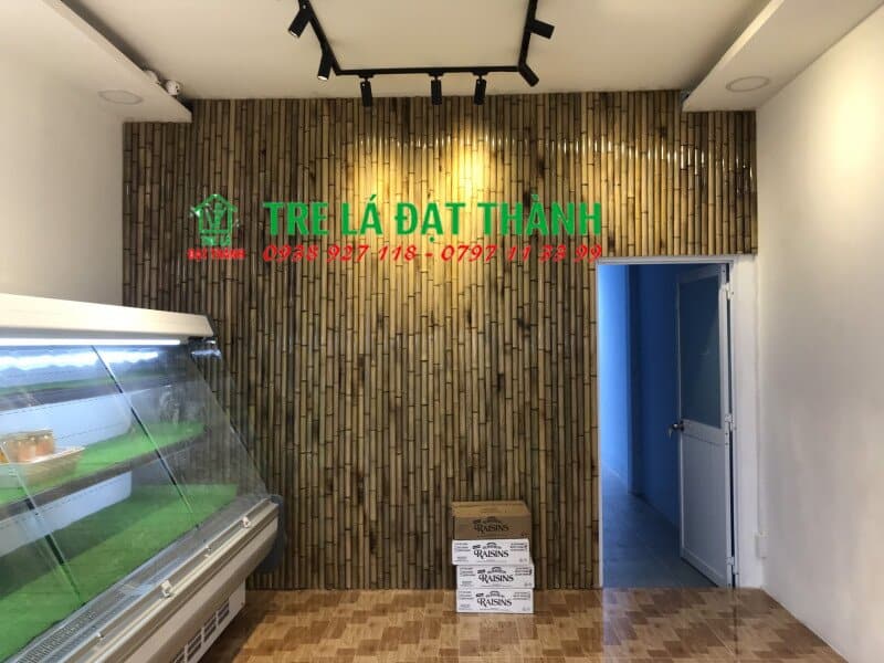 thi c&ocirc;ng tre tr&uacute;c cửa h&agrave;ng tr&aacute;i c&acirc;y S Market24H