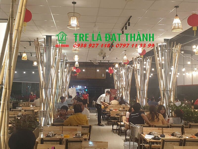 thi c&ocirc;ng tre tr&uacute;c qu&aacute;n ăn hoa mai