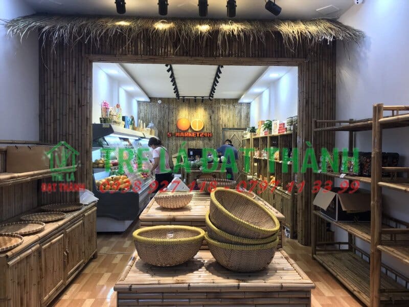 thiết kế tre tr&uacute;c cửa h&agrave;ng tr&aacute;i c&acirc;y S Market24H