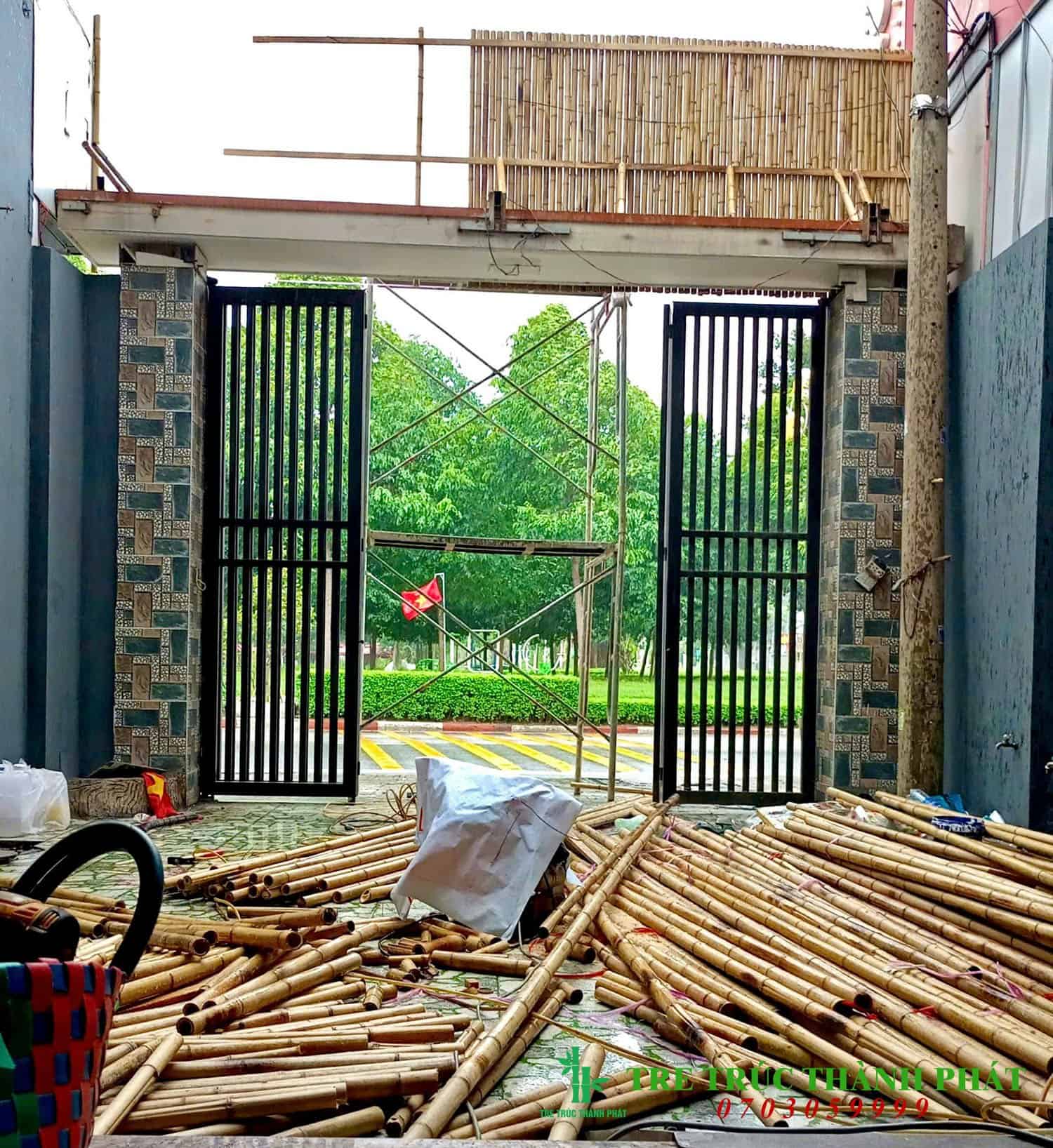 Thi C&ocirc;ng Bảng Hiệu Bằng Tre B&igrave;nh Dương