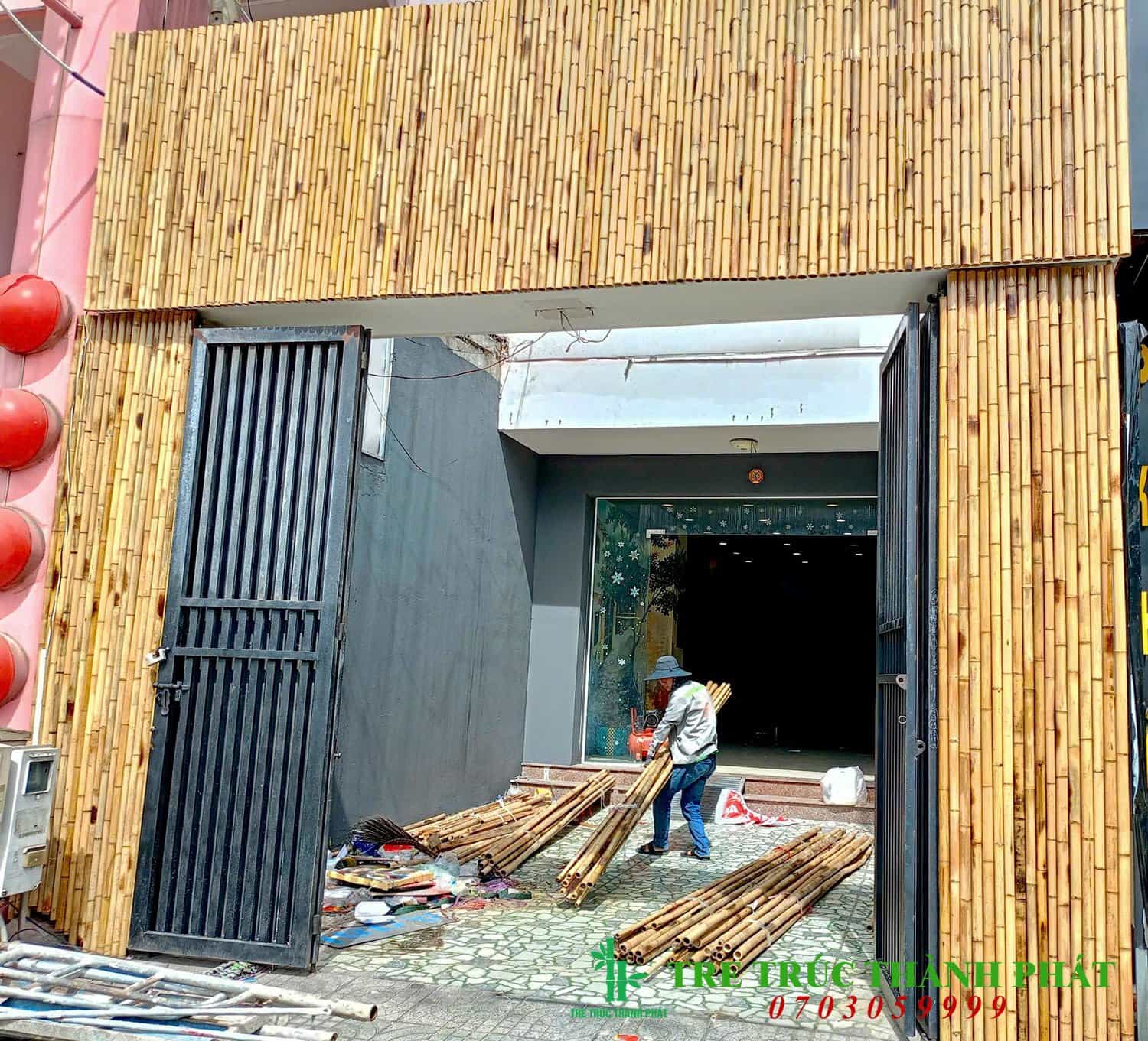 Thi C&ocirc;ng Bảng Hiệu Bằng Tre B&igrave;nh Dương