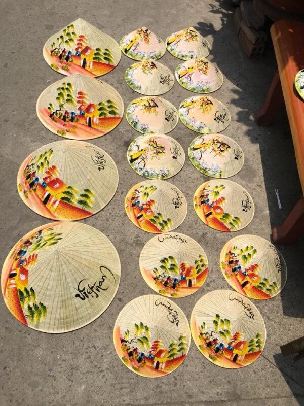 n&oacute;n l&aacute; trang tr&iacute; Tết