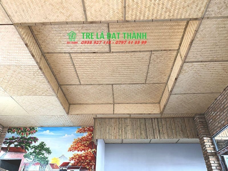 trần c&oacute;t &eacute;p