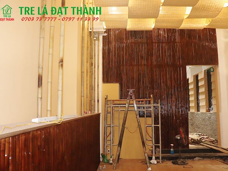 v&aacute;ch nh&agrave; bằng tre